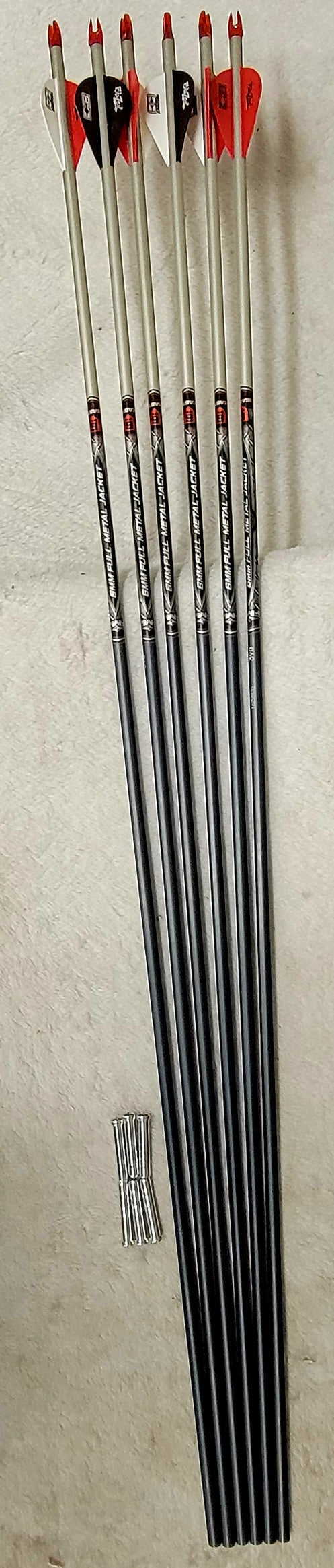 Easton 6MM Full Metal Jacket Carbon Fiber Arrow 390 w/ Inserts - Pack of 6